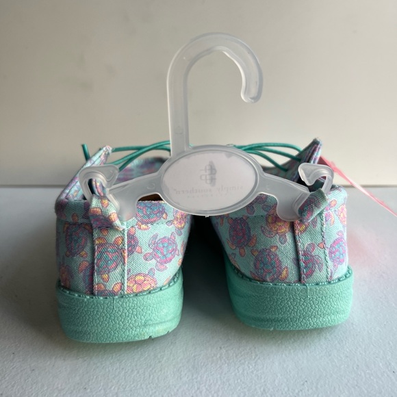 Simply Southern
Collection Youth
Slip On Turtle Green
Shoes Girls 13 - Picture 8 of 13